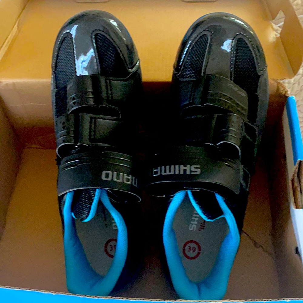 Cycling shoes